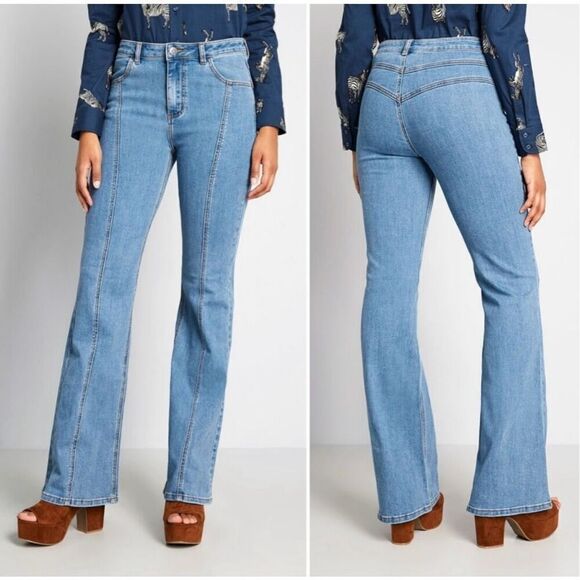 Modcloth The Bianca Flared Leg Retro Style Light Blue Jeans Front Seams Size 8 - Picture 1 of 12